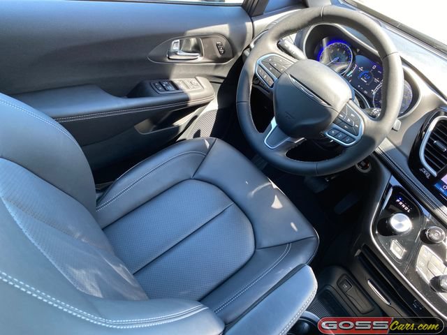 New 2027 Chrysler Pacifica Select AWD/4WD image 21