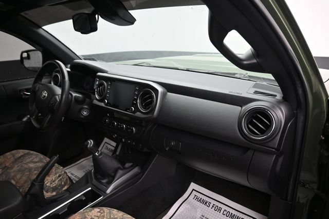 Used 2021 Toyota Tacoma TRD Sport w/ Technology Package AWD/4WD image 8