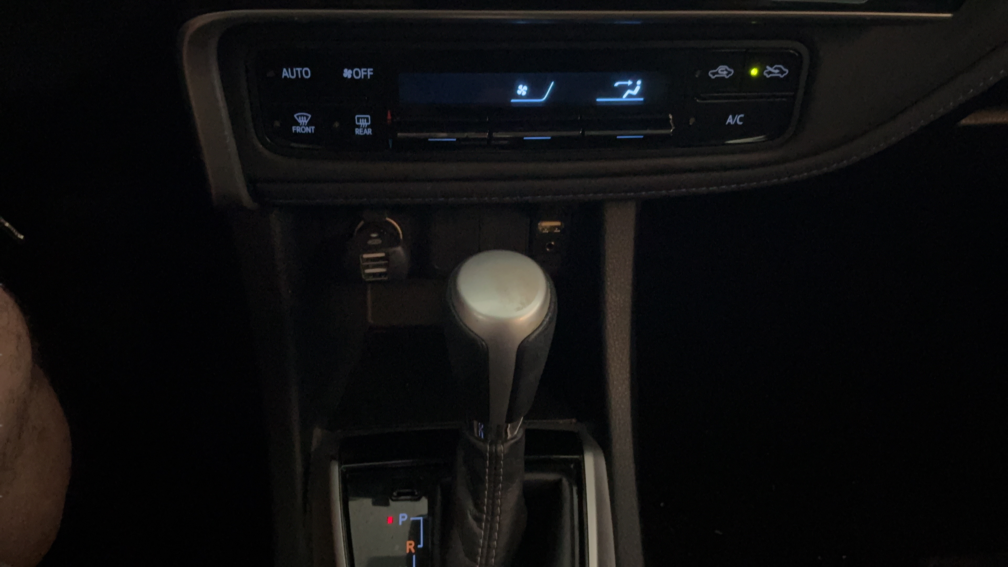 Used 2017 Toyota Corolla SE FWD image 14
