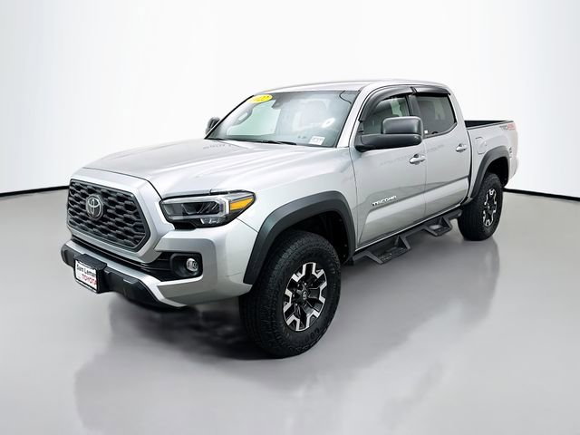 Used 2022 Toyota Tacoma TRD Off-Road image 3