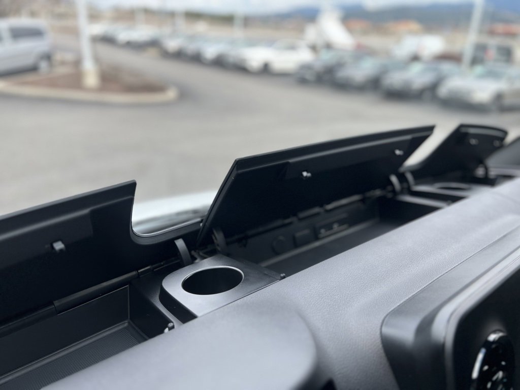 Used 2024 Mercedes-Benz Sprinter 144 Cargo image 30