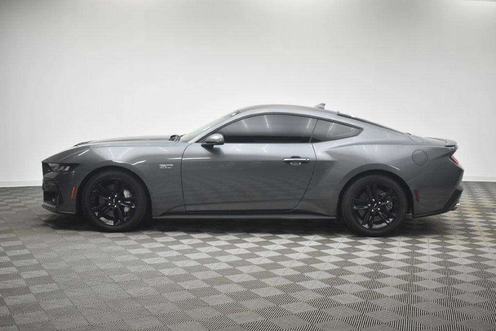 Used 2024 Ford Mustang GT RWD image 8