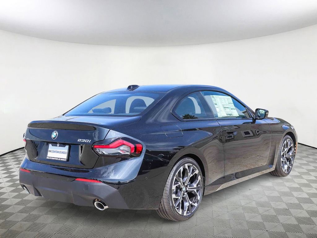 New 2025 BMW 230i Coupe w/ Convenience Package image 4