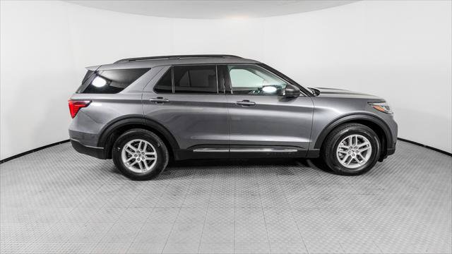Used 2025 Ford Explorer Active RWD image 9