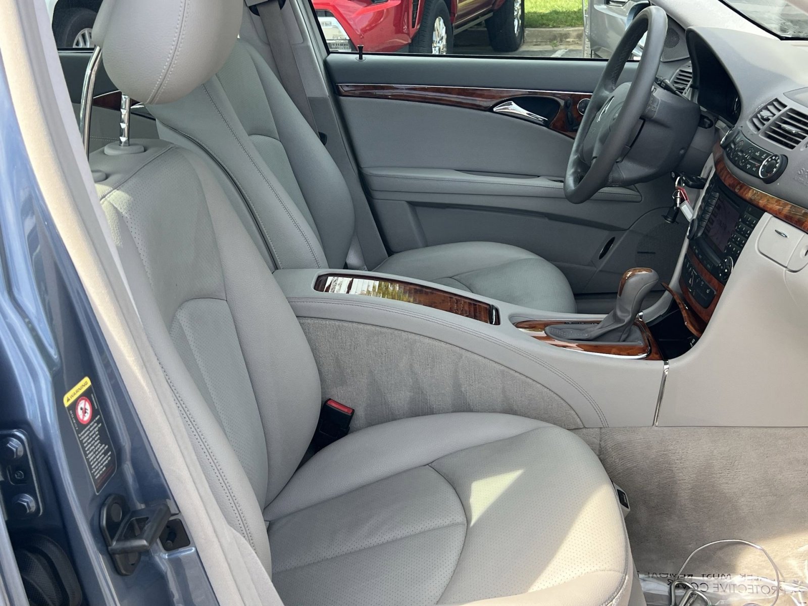 Used 2005 Mercedes-Benz E 320 4MATIC Sedan image 26