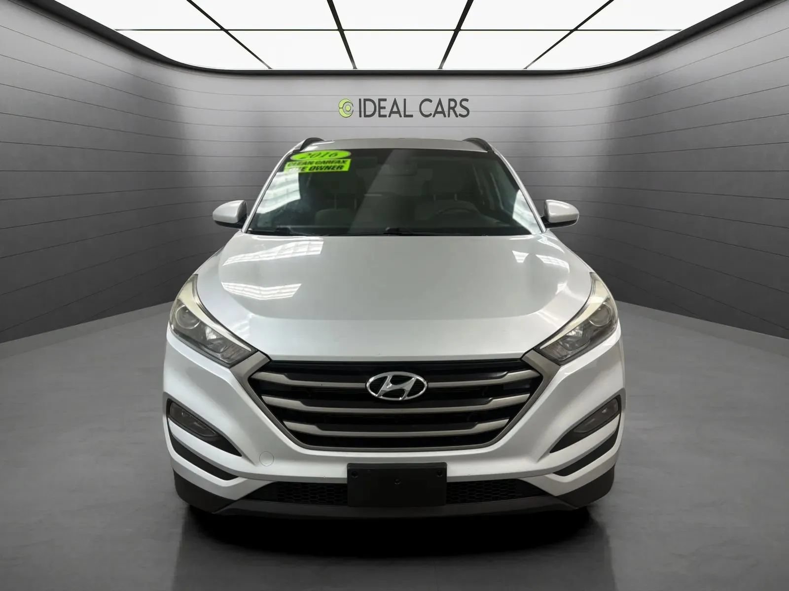 Used 2016 Hyundai Tucson SE w/ Option Group 02 FWD image 2
