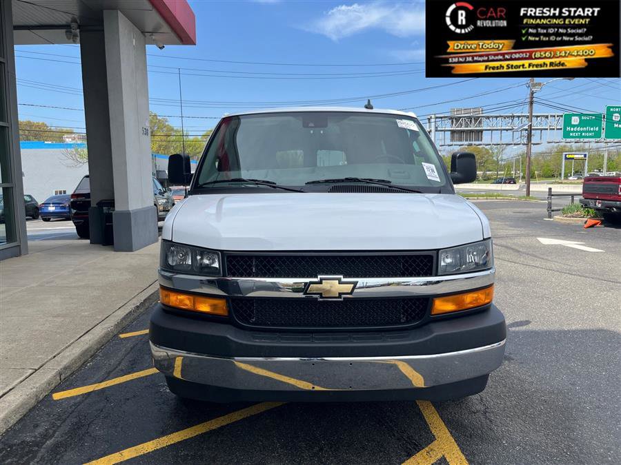 Used 2024 Chevrolet Express 3500 LT w/ LT Preferred Equipment Group RWD image 2
