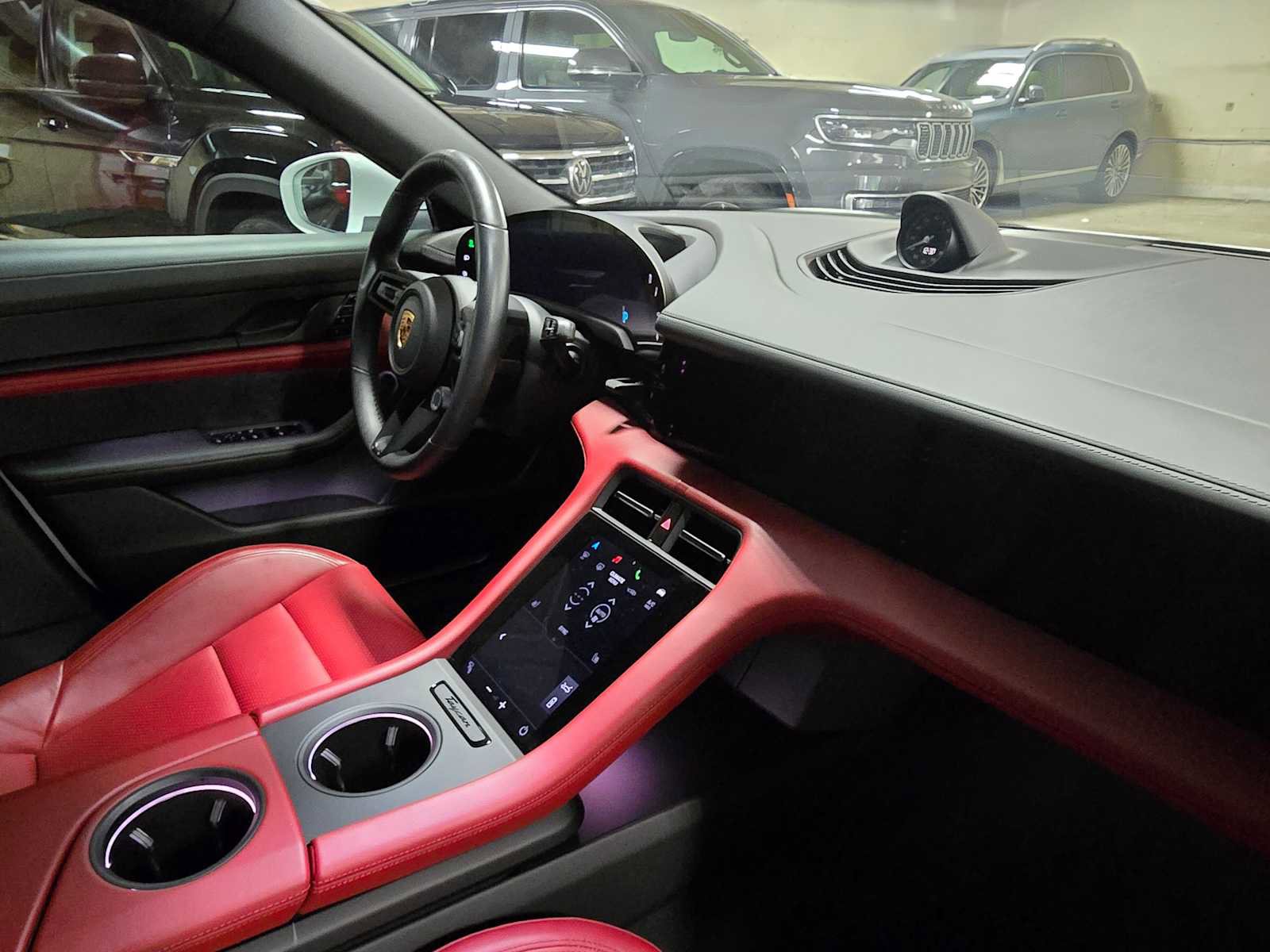 Used 2020 Porsche Taycan 4S image 11