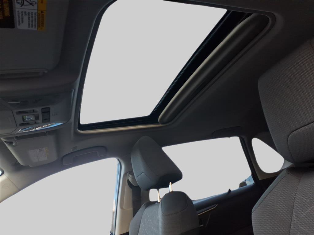 Used 2024 Toyota RAV4 XLE w/ Convenience Package image 13