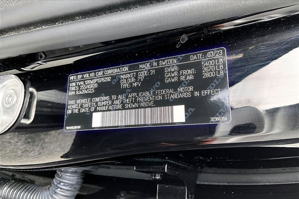 Used 2023 Volvo XC60 B5 Plus w/ Climate Package image 19