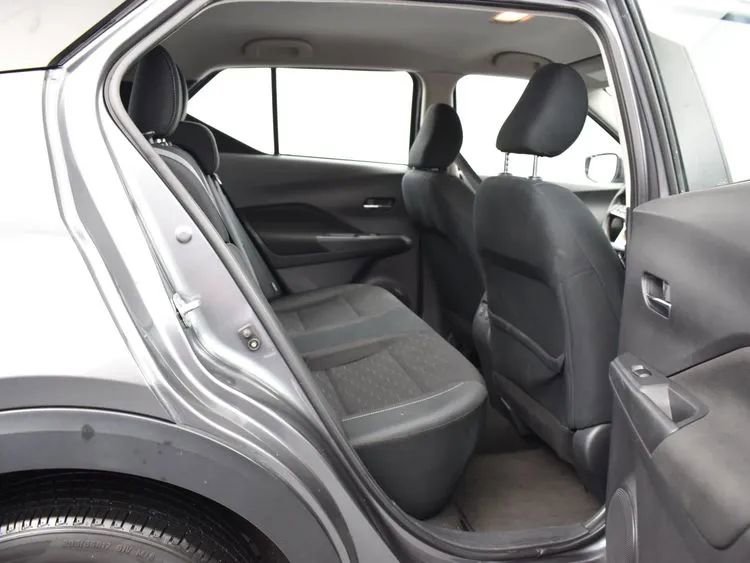 Used 2024 Nissan Kicks SV FWD image 18