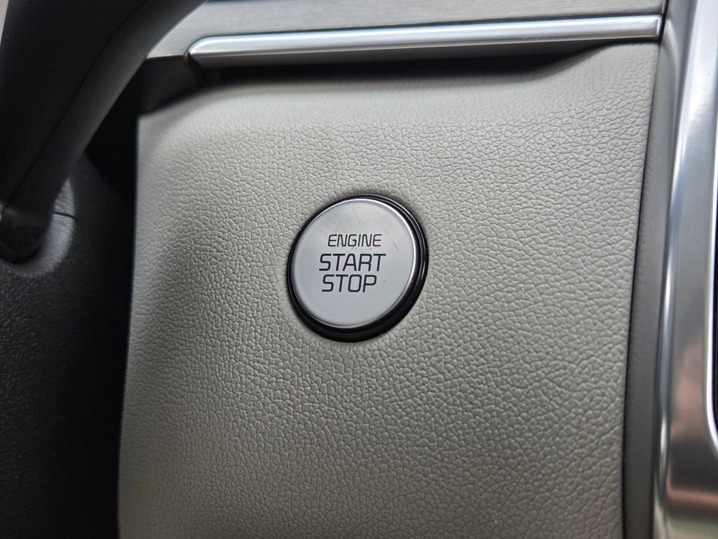 Certified 2023 Kia Sorento SX image 23