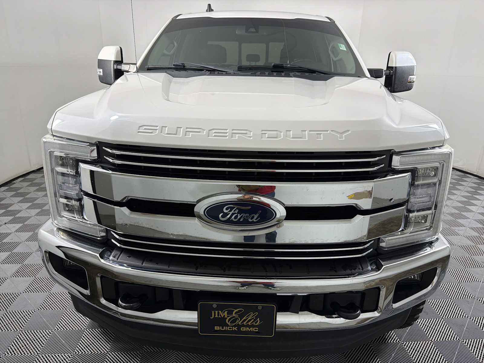 Used 2019 Ford F350 Lariat w/ Lariat Ultimate Package AWD/4WD image 2