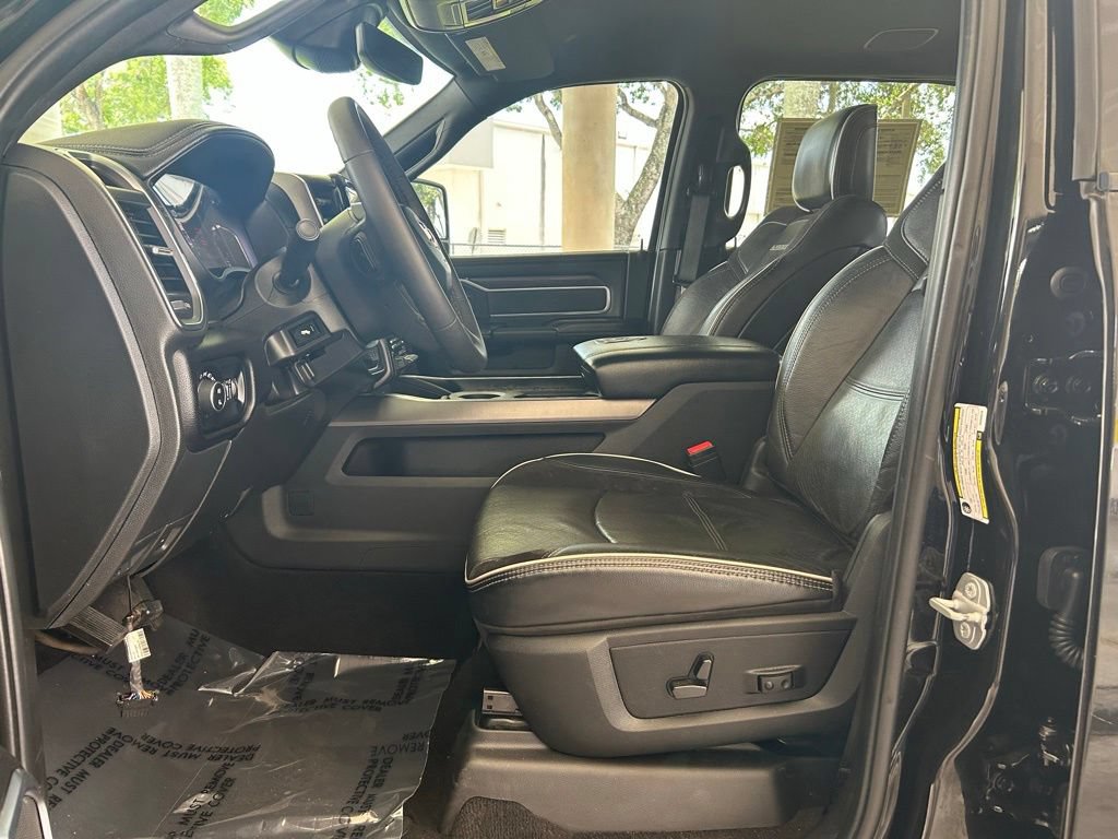 Used 2025 RAM 3500 Laramie w/ Night Edition AWD/4WD image 6