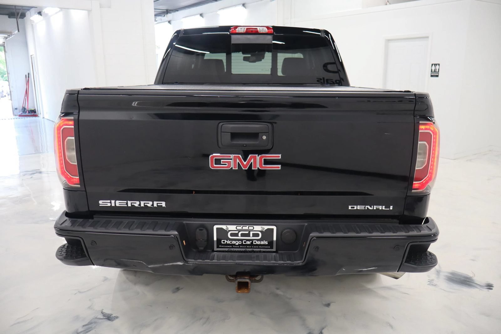 Used 2016 GMC Sierra 1500 Denali w/ Enhanced Driver Alert Package AWD/4WD image 7