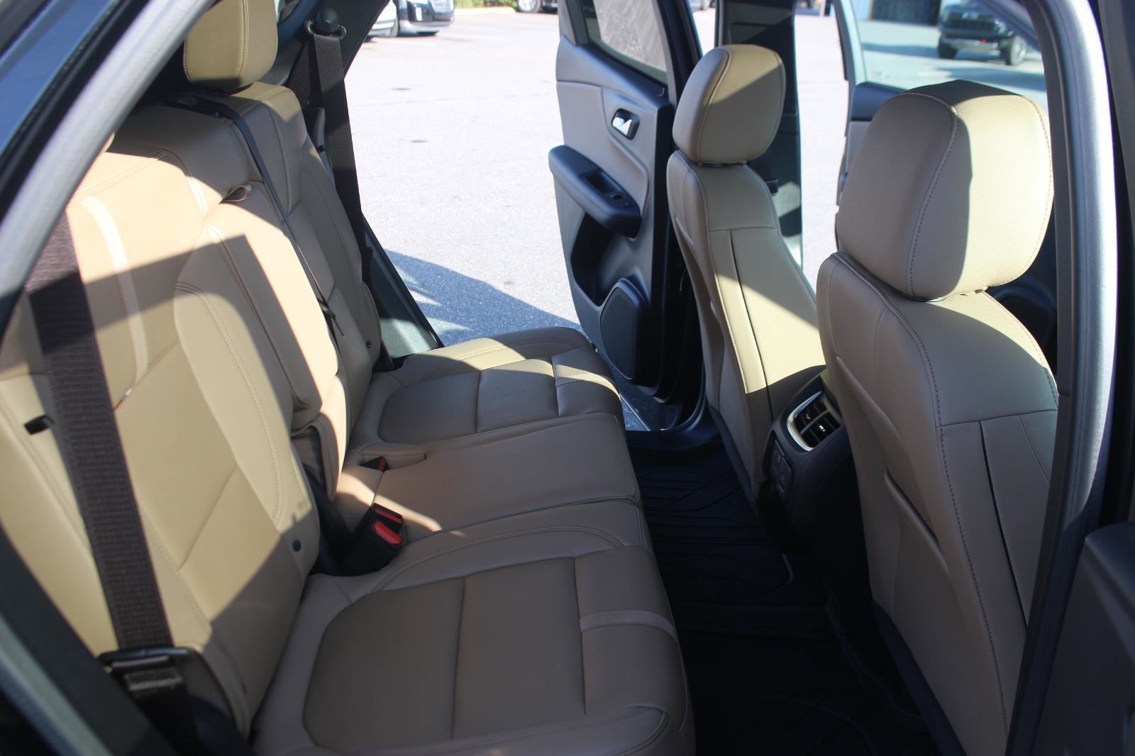 Used 2024 Chevrolet Blazer Premier w/ Driver Confidence II Package AWD/4WD image 38