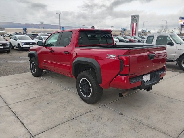 Used 2024 Toyota Tacoma TRD Off-Road image 7