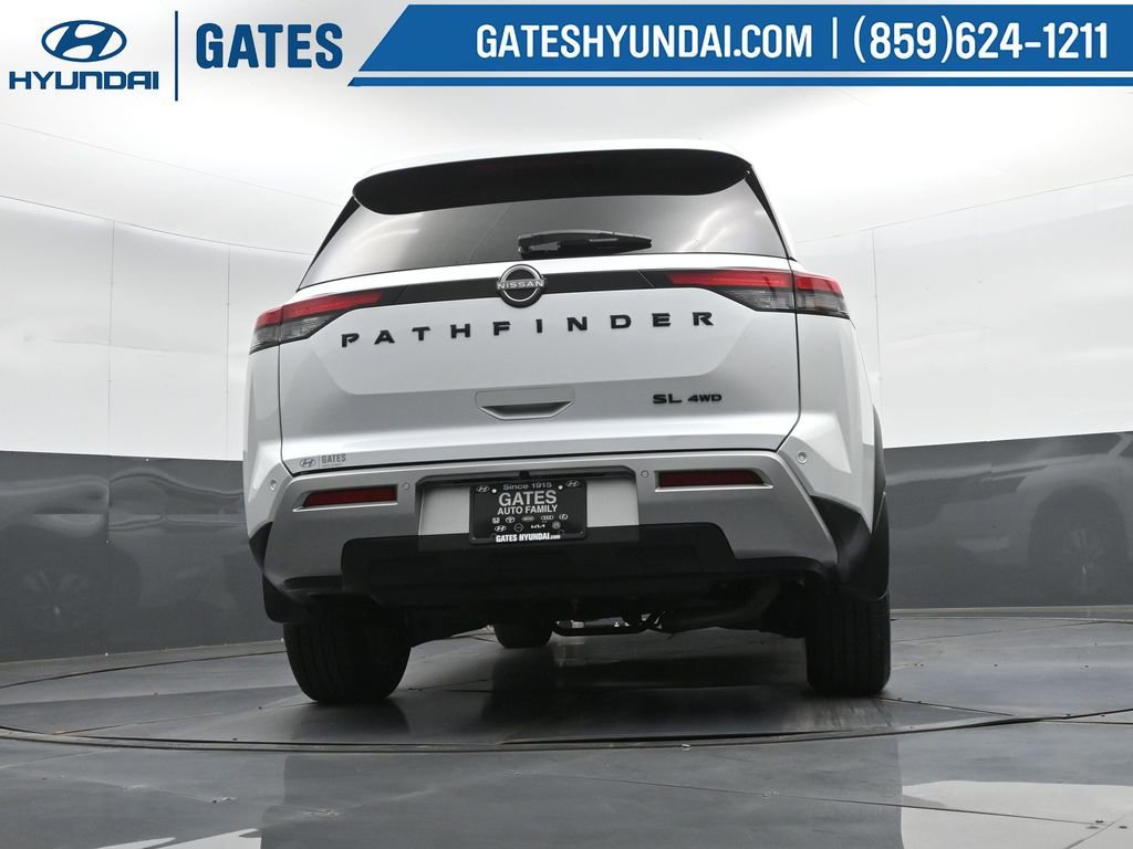 Used 2025 Nissan Pathfinder SL w/ Black Appearance Package AWD/4WD image 37