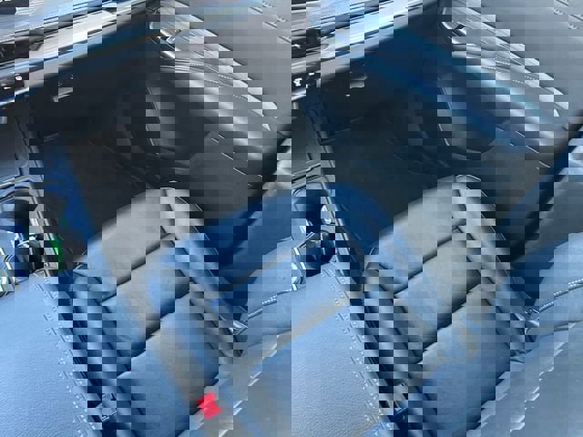 Used 2024 Cadillac XT4 Premium Luxury AWD/4WD image 15