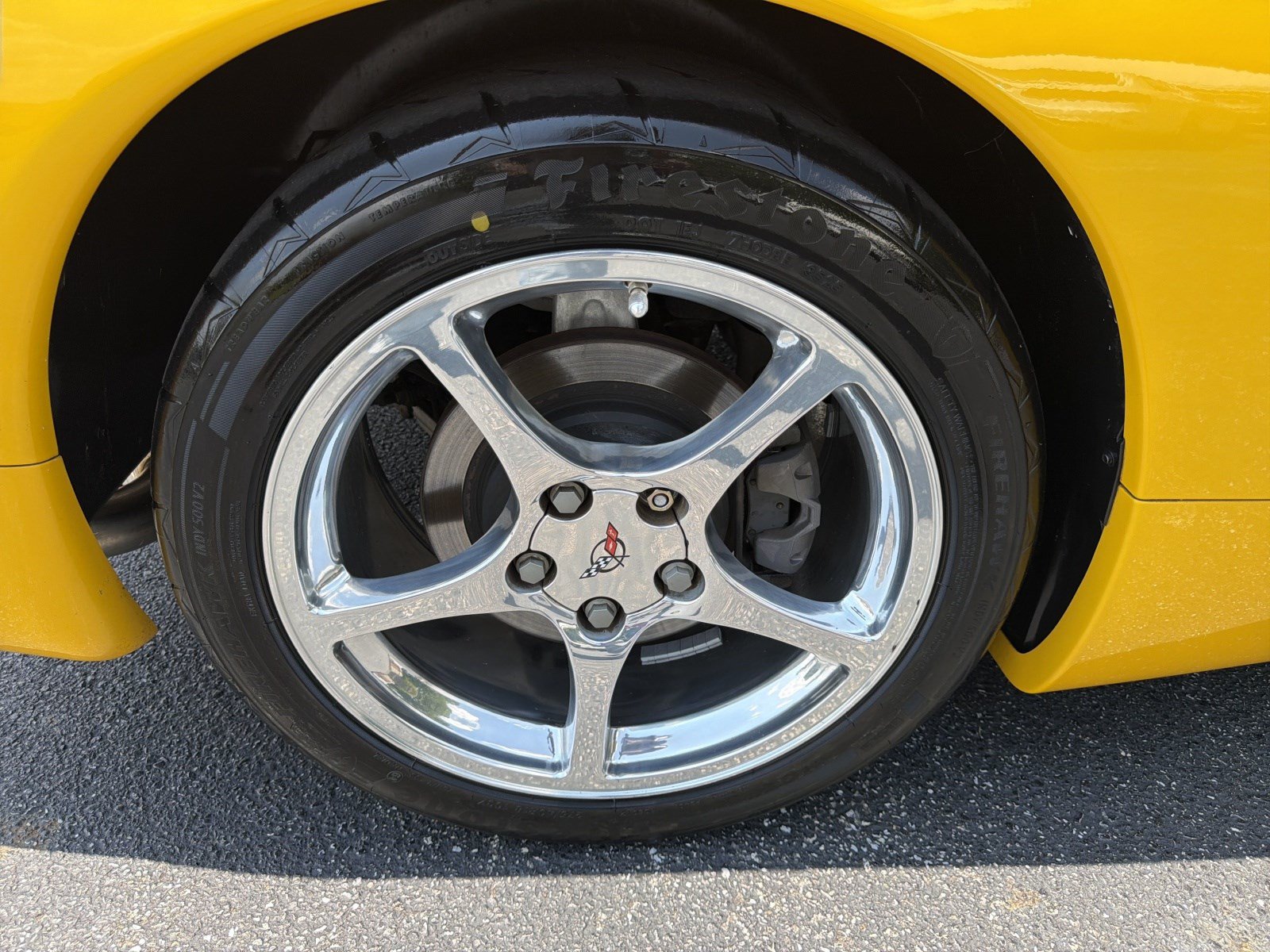 Used 2000 Chevrolet Corvette Coupe w/ Roof Pkg RWD image 15