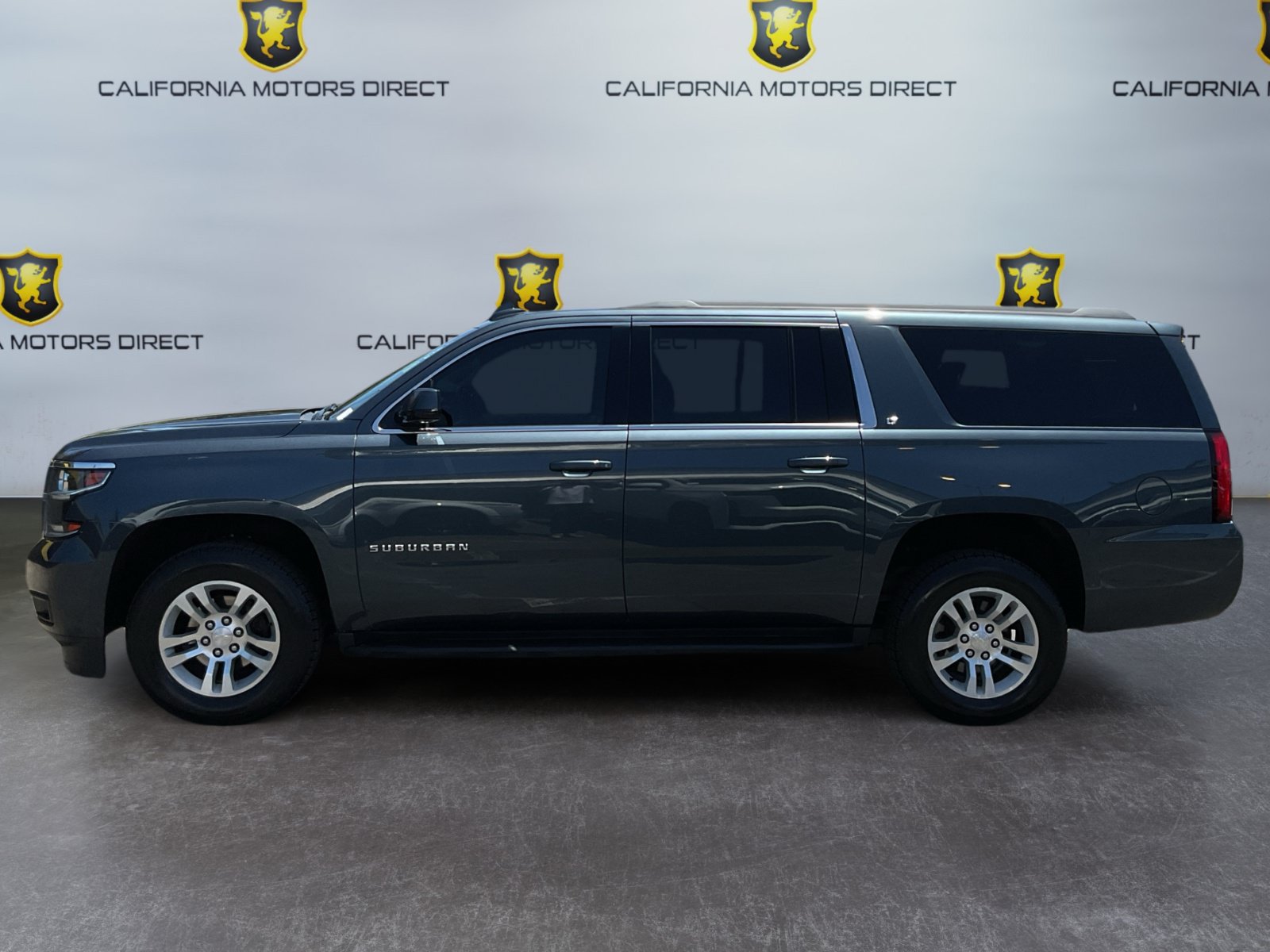 Used 2020 Chevrolet Suburban LT RWD image 8