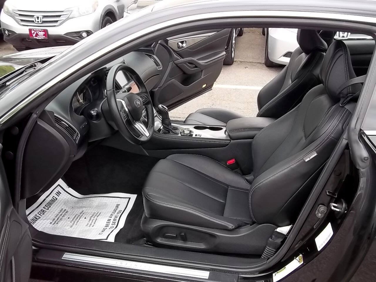 Used 2017 INFINITI Q60 2.0t w/ Cargo Package AWD/4WD image 5