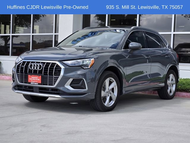 Used 2020 Audi Q3 2.0T Premium w/ Convenience Package AWD/4WD image 3