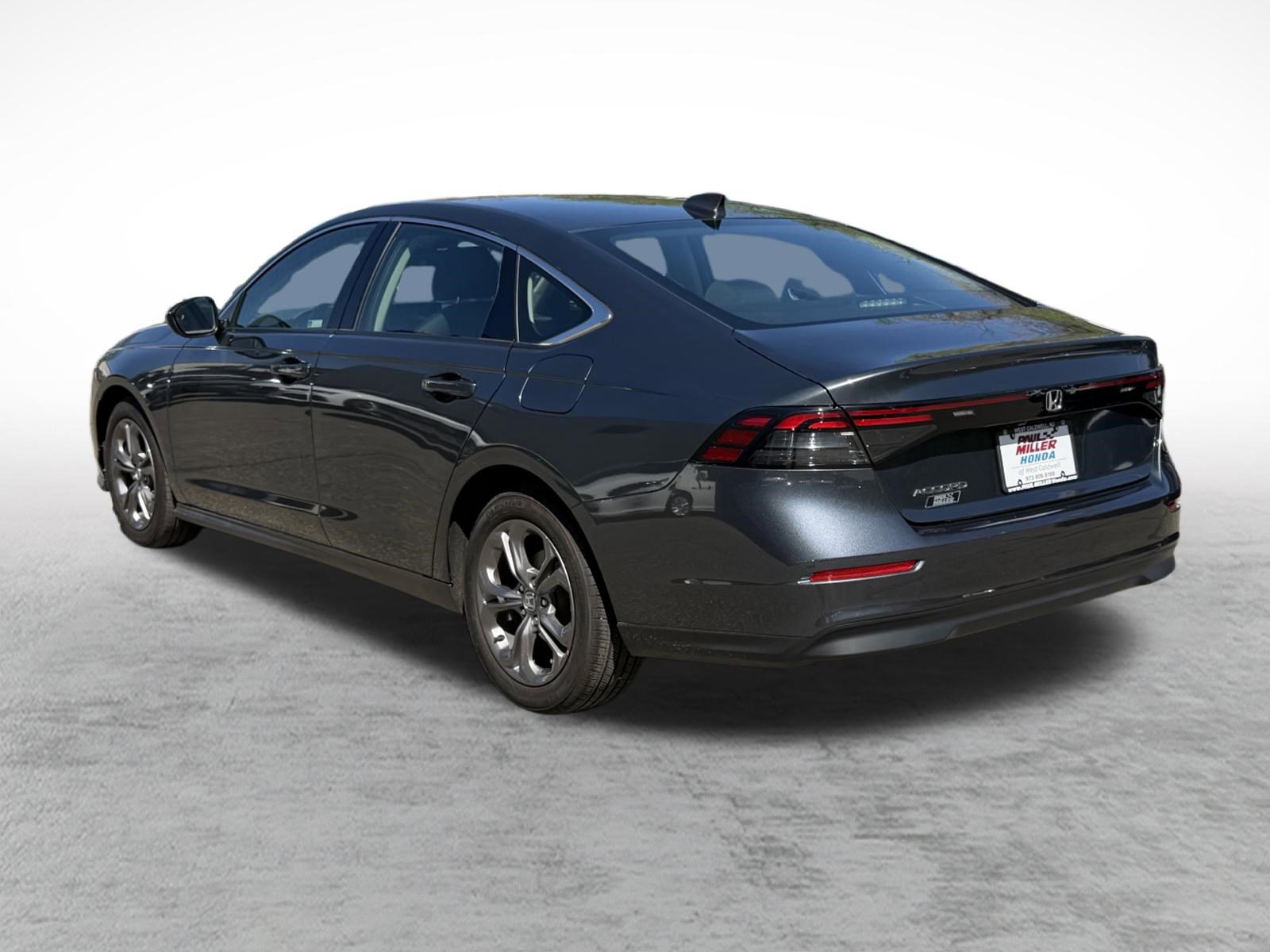 Used 2024 Honda Accord EX image 4