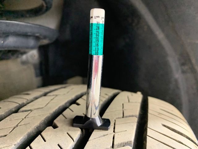 Used 2025 Toyota RAV4 LE AWD/4WD image 36