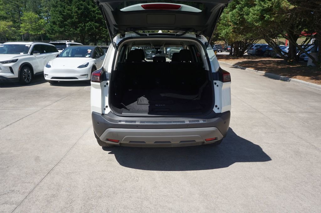 Used 2023 Nissan Rogue SV FWD image 13