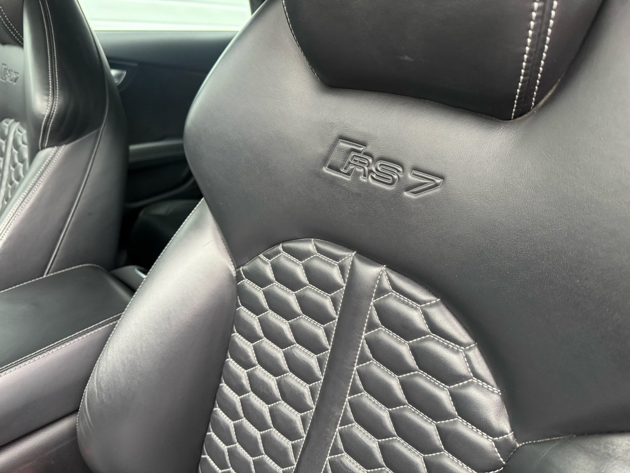 Used 2018 Audi RS 7 Performance AWD/4WD image 12