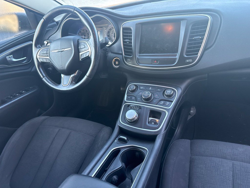 Used 2015 Chrysler 200 Limited w/ Comfort Group FWD image 10