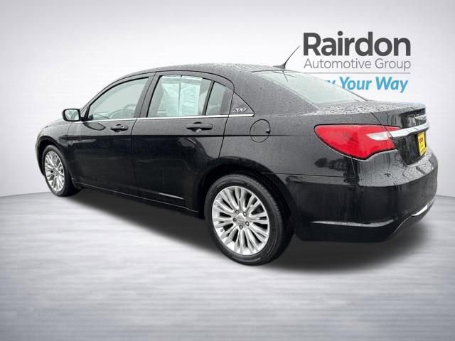 Used 2013 Chrysler 200 LX image 5