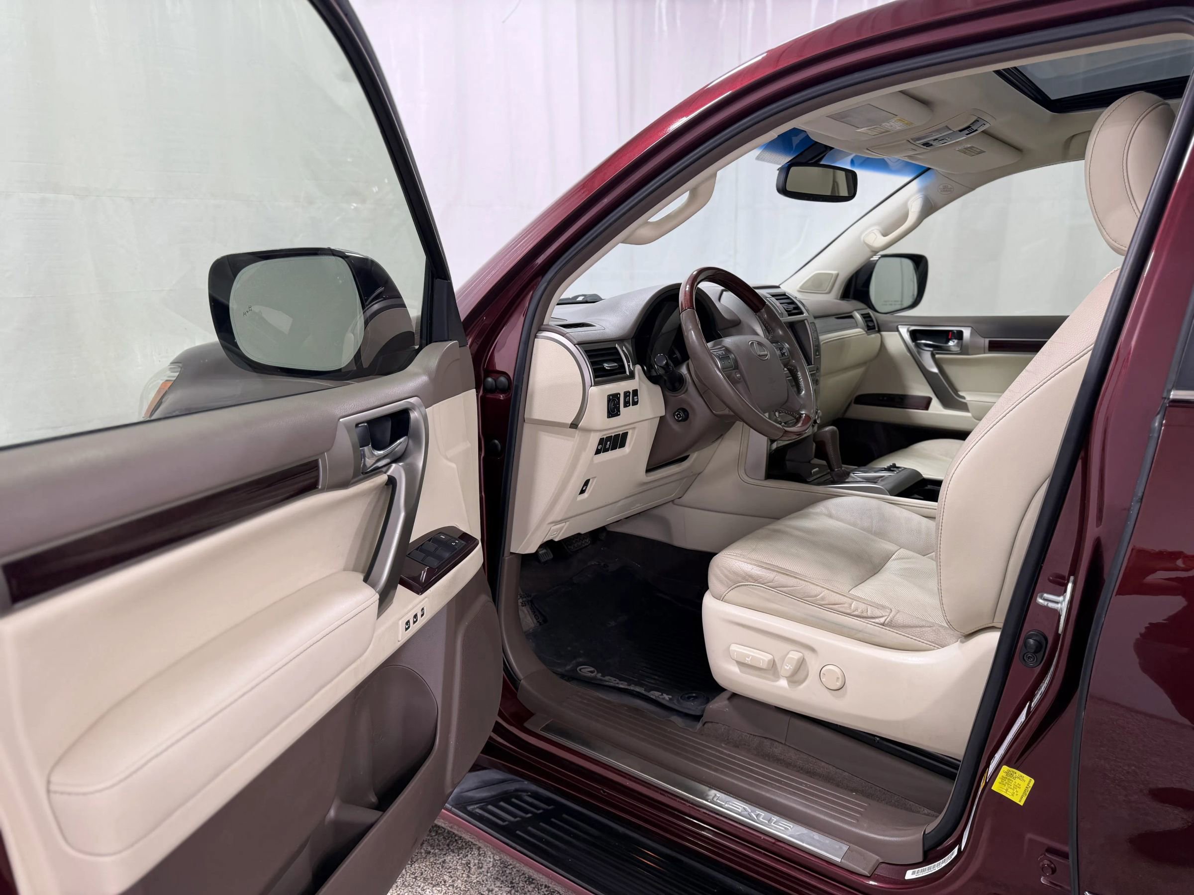 Used 2017 Lexus GX 460 Premium w/ Premium Package AWD/4WD image 10