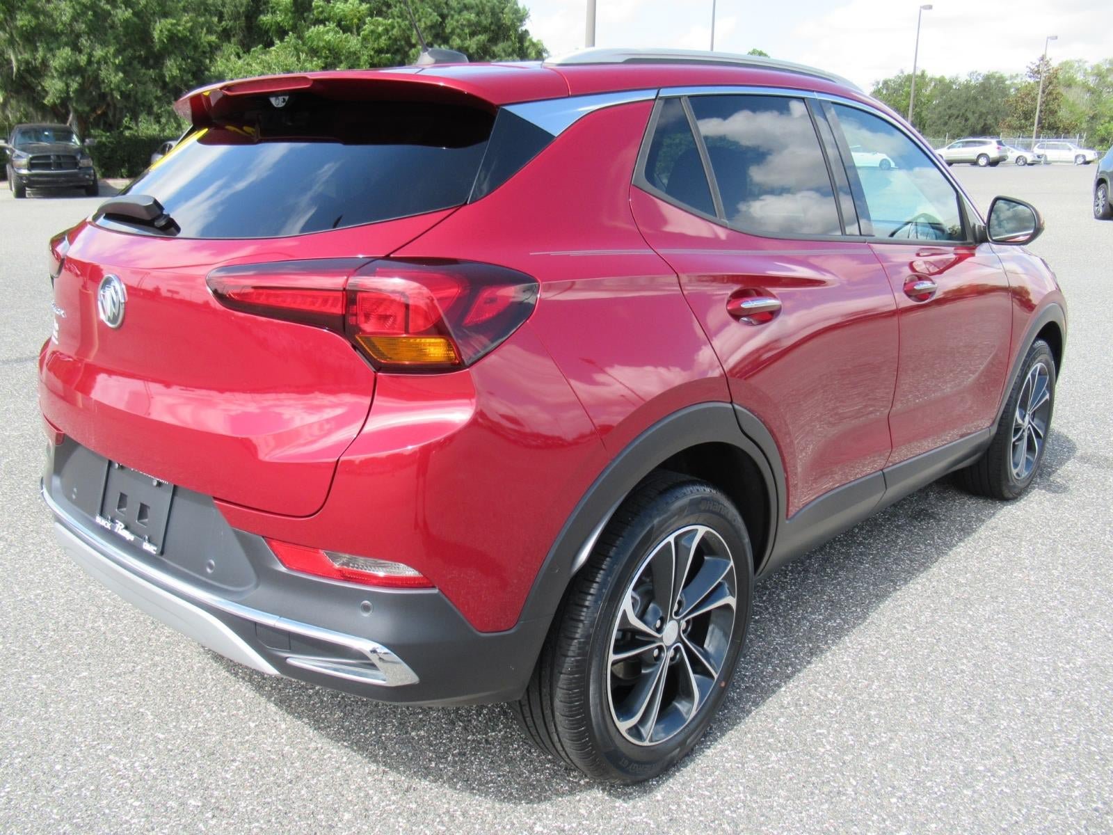 Used 2020 Buick Encore GX Essence w/ Advanced Technology Package FWD image 8