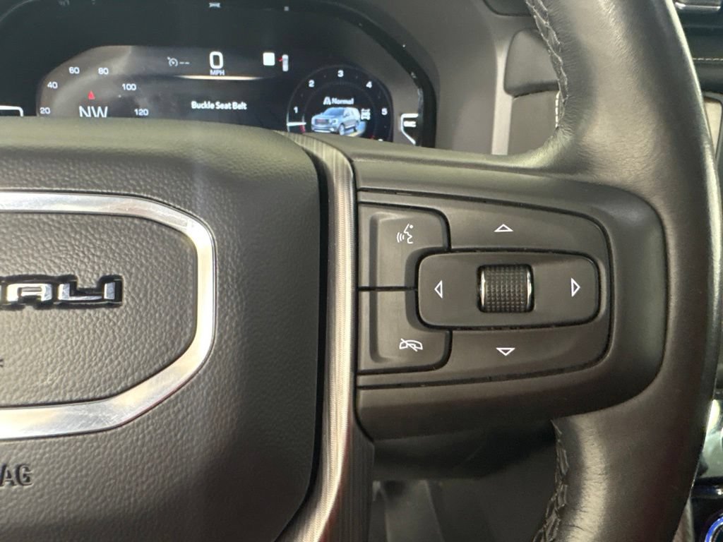 Used 2023 GMC Yukon Denali Ultimate AWD/4WD image 17
