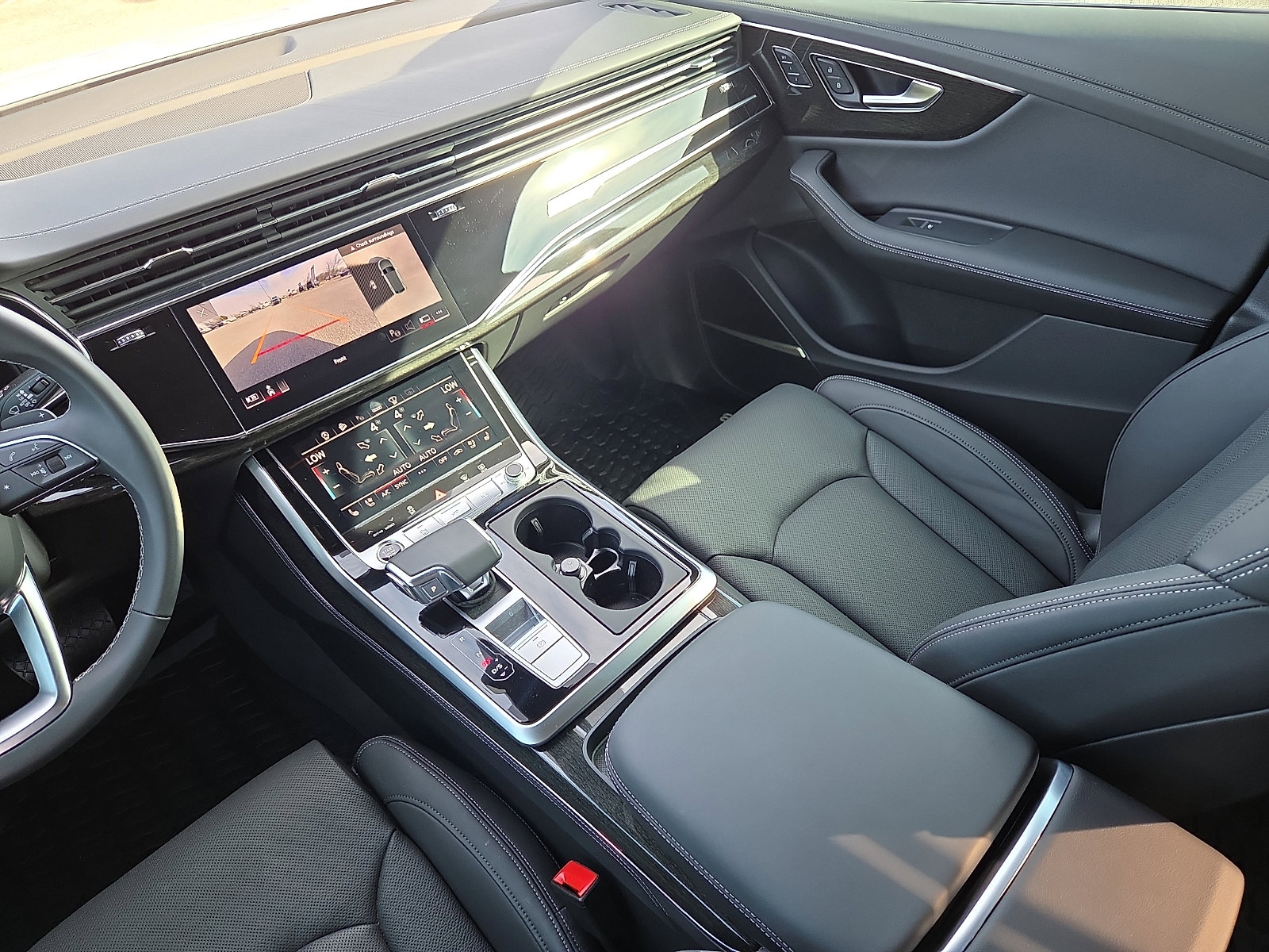 Used 2025 Audi Q8 Prestige AWD/4WD image 13