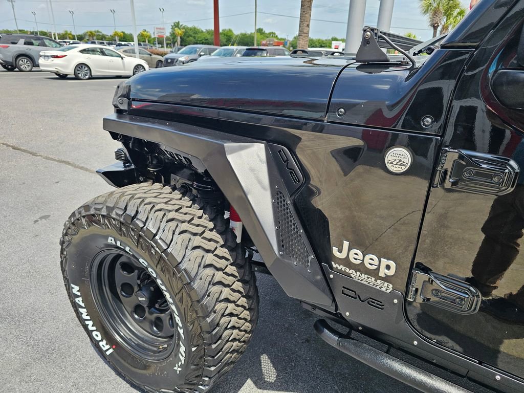 Used 2018 Jeep Wrangler Sport AWD/4WD image 13