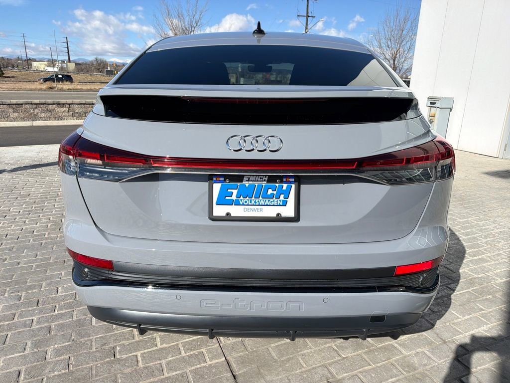 Used 2024 Audi Q4 e-tron Prestige image 4