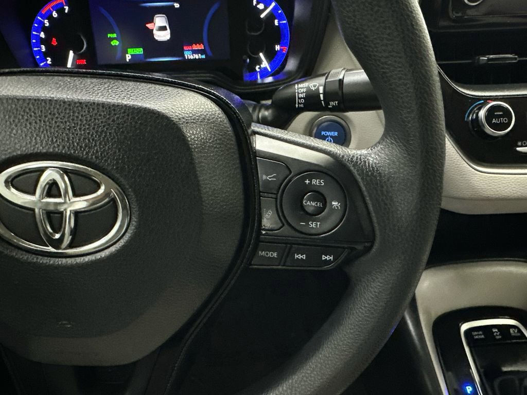 Used 2020 Toyota Corolla LE FWD image 24