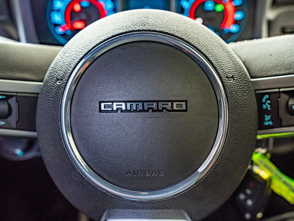 Used 2010 Chevrolet Camaro SS RWD image 23