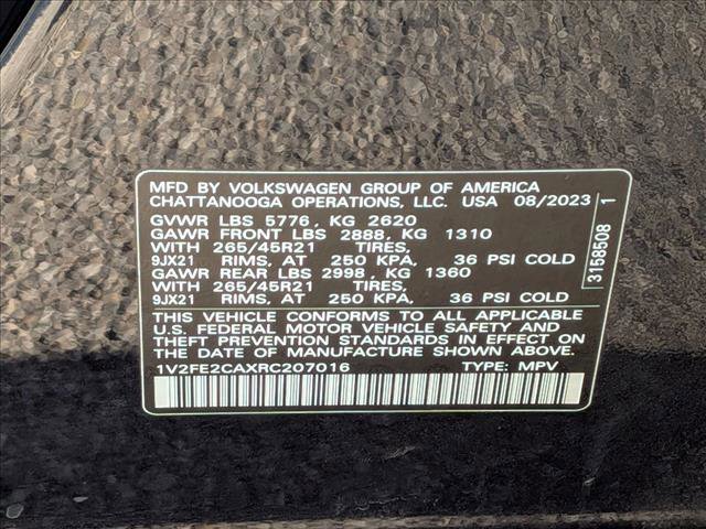 Used 2024 Volkswagen Atlas Cross Sport SEL Premium R-Line image 28