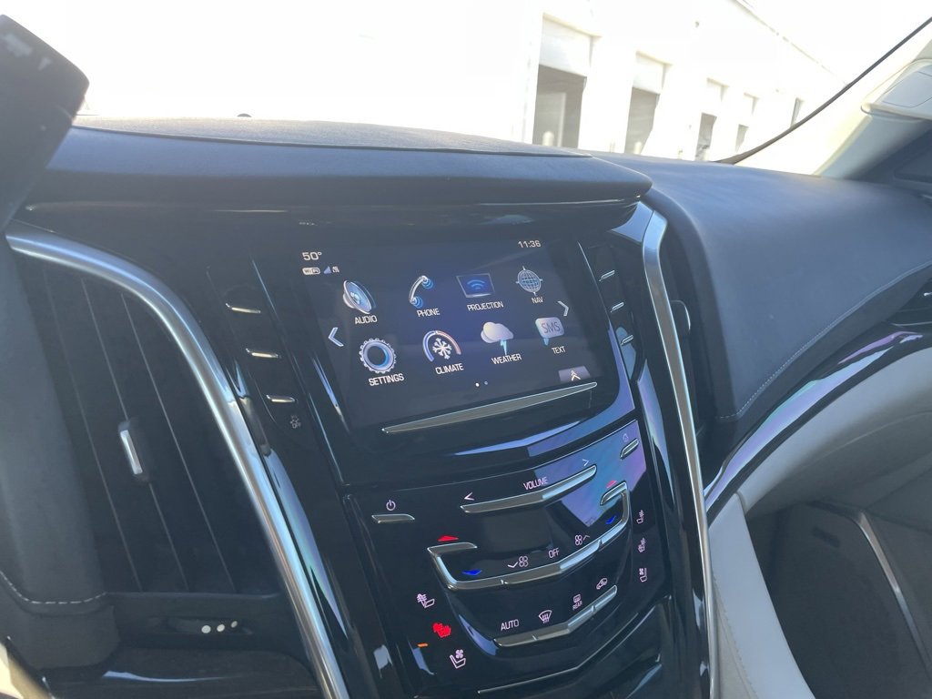 Used 2019 Cadillac Escalade Luxury image 16