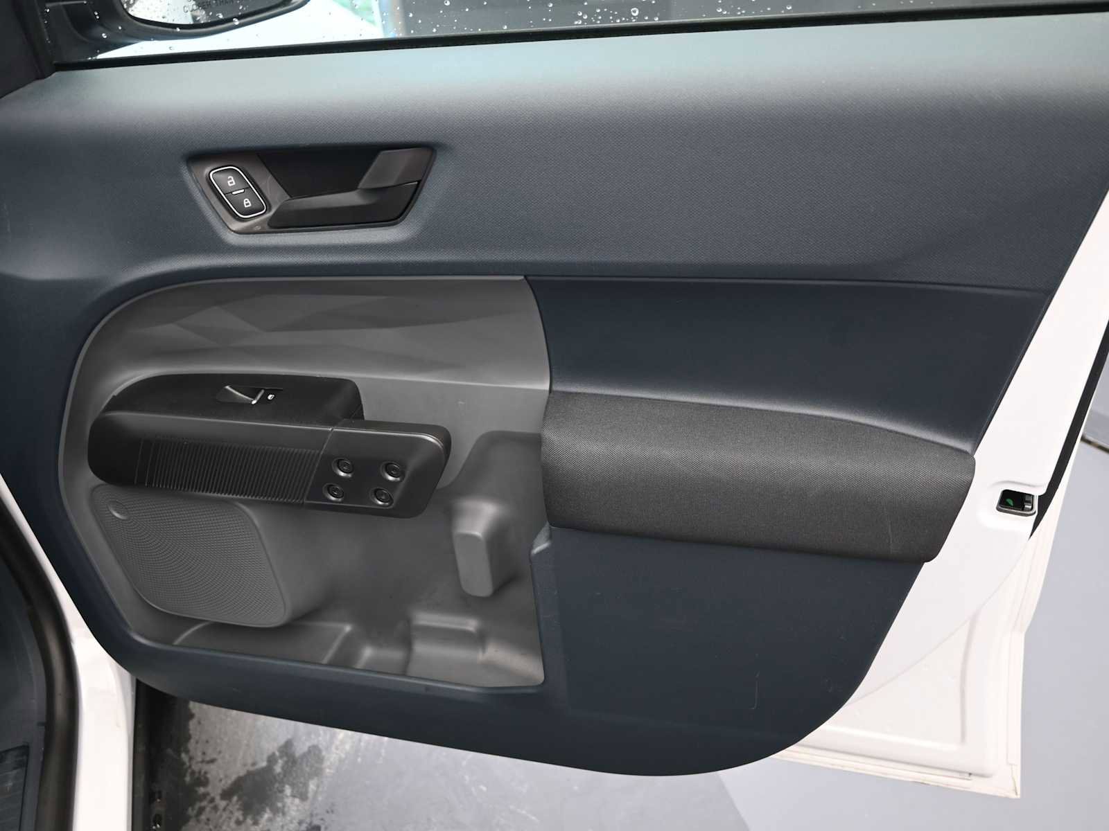 Used 2023 Ford Maverick XL image 19