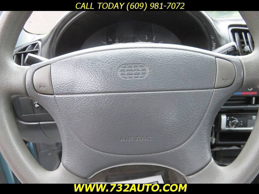 Used 1996 Geo Metro LSi FWD image 23