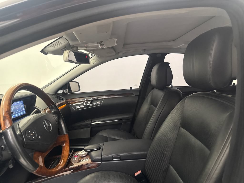Used 2011 Mercedes-Benz S 550 image 28
