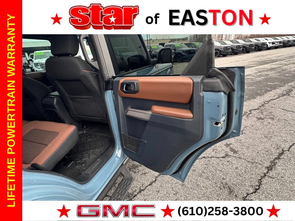 Used 2023 Ford Bronco Outer Banks AWD/4WD image 16