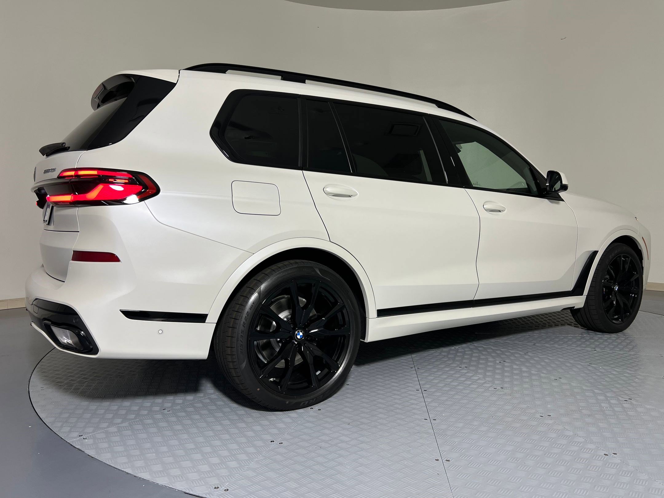 New 2026 BMW X7 xDrive40i image 9