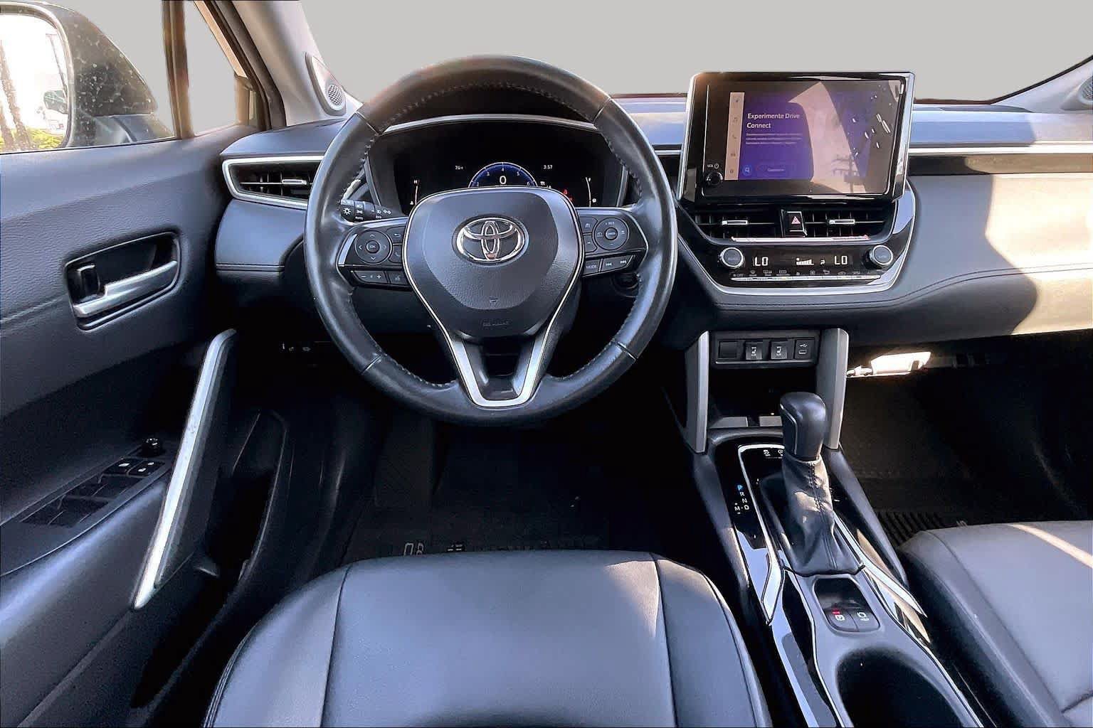 Certified 2024 Toyota Corolla Cross XLE w/ Convenience Package FWD image 5