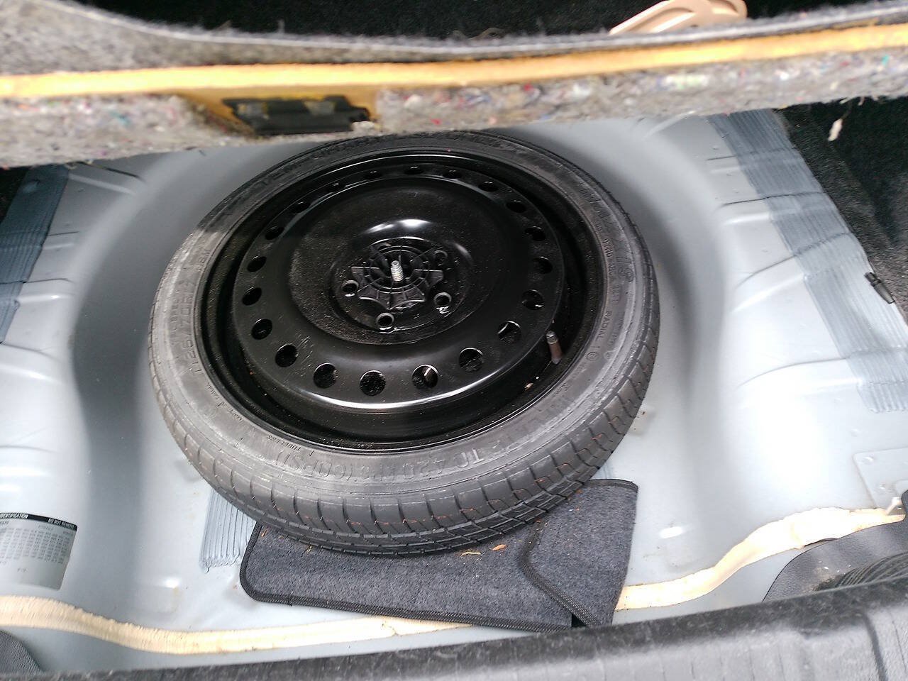 Used 2012 Buick LaCrosse Convenience FWD image 26
